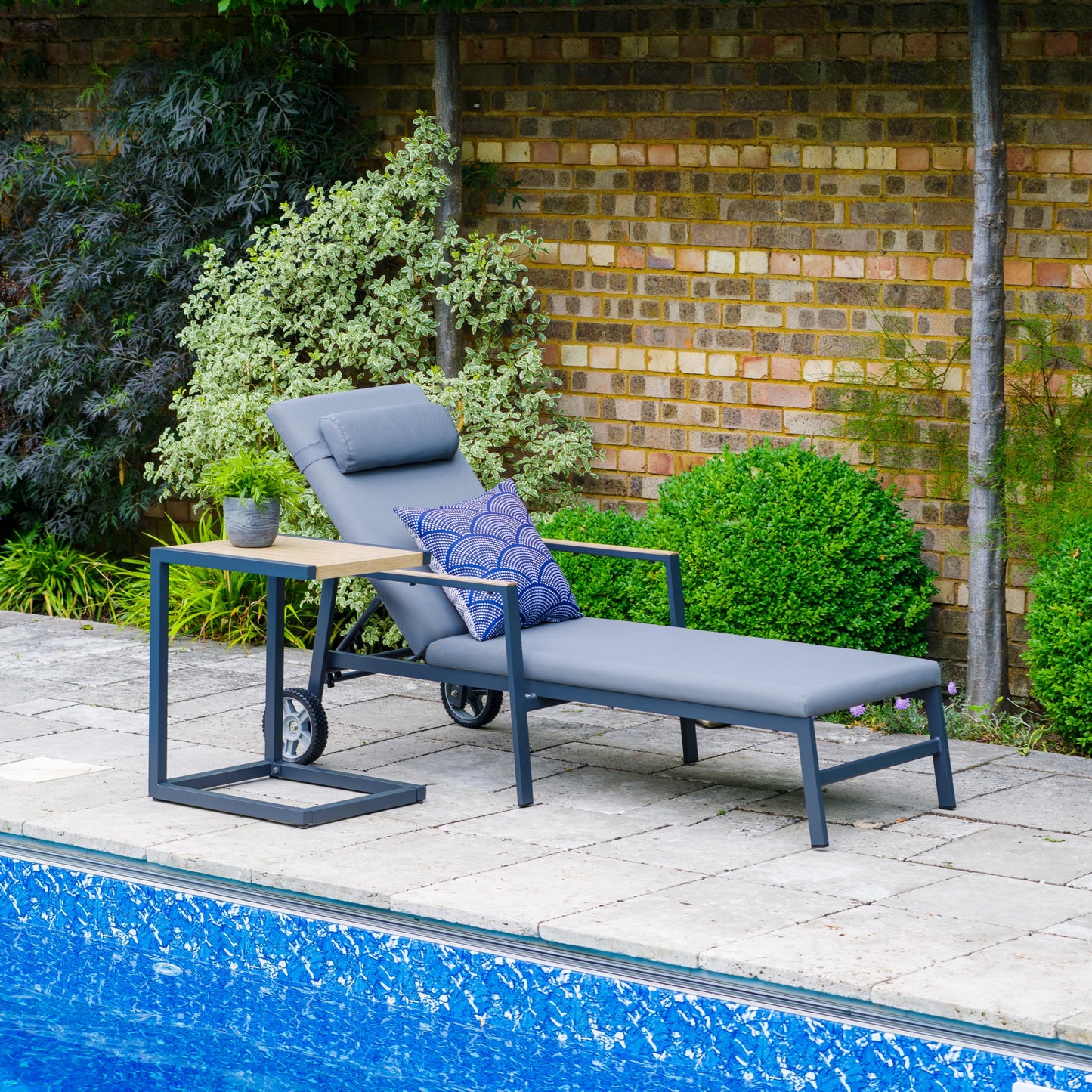 LG Outdoor Stockholm Sunlounger