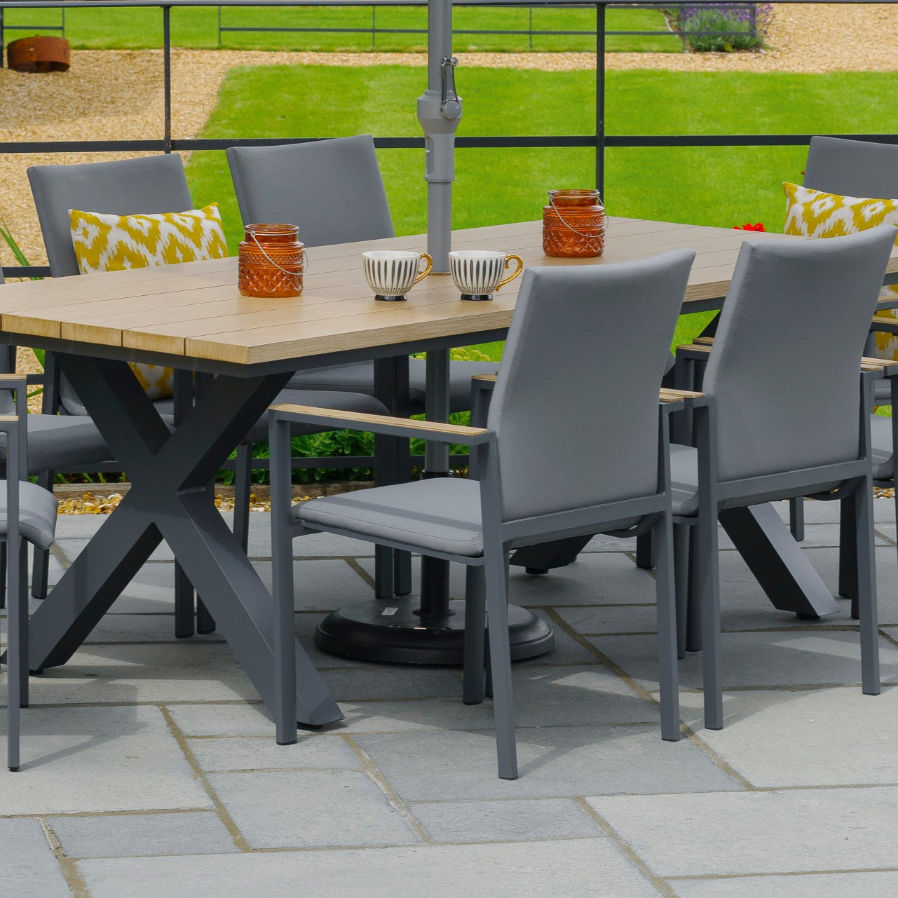LG Outdoor Stockholm Upholstered Sling Chair