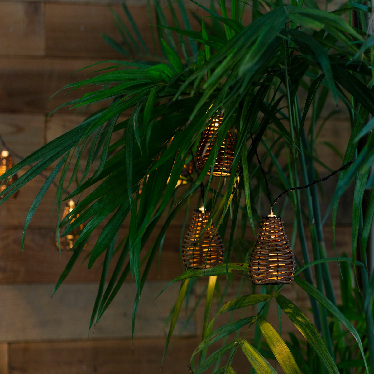 10-brown-rattan-lantern-lights
